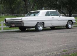 Pontiac Bonneville Coupé