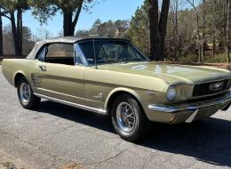 Ford Mustang V8 Cabriolet