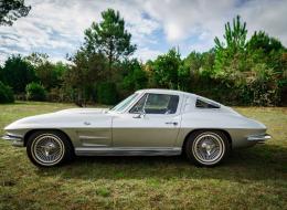 Chevrolet Corvette C2 Sting Ray Split Window