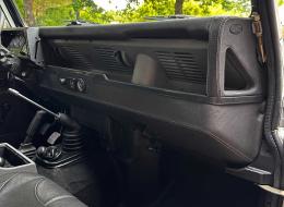 LandRover Defender 90