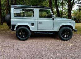 LandRover Defender 90