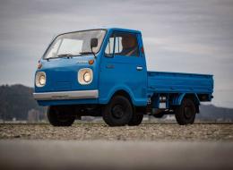 Mazda 323 PORTER CAB