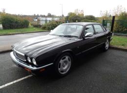 Jaguar Série - XJ R 4.0 L 6 cylindres