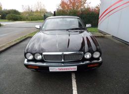 Jaguar Série - XJ R 4.0 L 6 cylindres