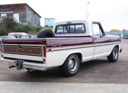 Ford Pick-up F100