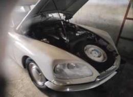 Citroen DS 20 sp&eacute;cial