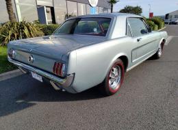 Ford Mustang V8 Coupé 64 1/2