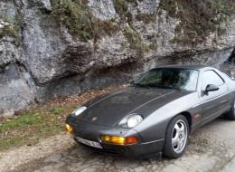 Porsche 928 S4