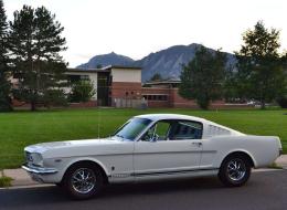 Ford Mustang V8 Fastback