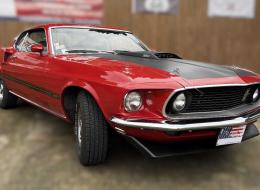 Ford Mustang FASTBACK MACH ONE 