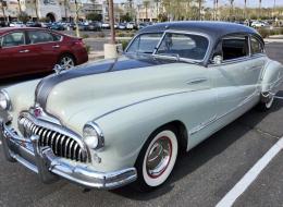 Buick Roadmaster 76S Sedanette