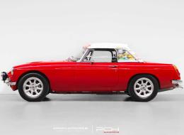 MG B 2.0 137cv + Bo&icirc;te 5 + Hard-Top - Rallye Car -