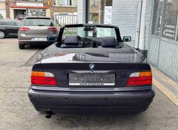 BMW 320 i Cabriolet E36 Cuir Bleue capote Bleue 