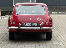 MG B GT 1800