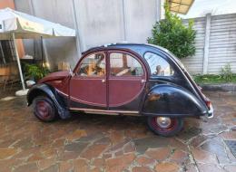 Citroen 2 CV charleston