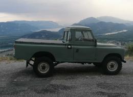 LandRover 109 pick up