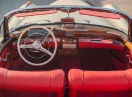 Mercedes-Benz 220 SE