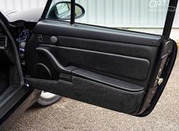 Porsche 993 Carrera 4 Coup&eacute;