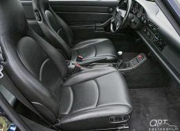 Porsche 993 Carrera 4 Coup&eacute;