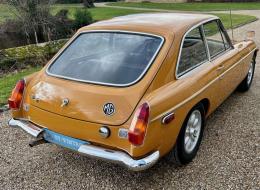 MG B GT