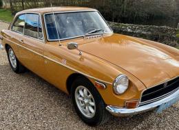 MG B GT
