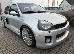 Renault Clio V6 3.0 Sport Phase 2
