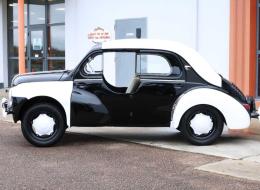 Renault 4 CV Pie