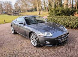 Jaguar Série - XK V8 Coupe 4.2