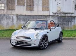 Mini Cooper Cabriolet Sidewalk 