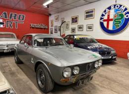 Alfa Roméo Giulia GT 2000 Bertone Groupe 1