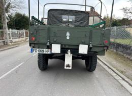 Renault Goélette ancien véhicule de la Gendarmerie mobile