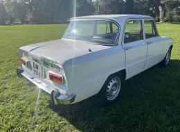 Alfa Roméo Giulia 1300 super