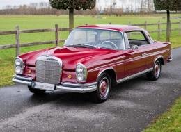 Mercedes-Benz SE 300