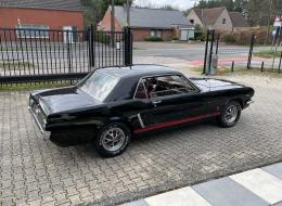 Ford Mustang V8 Coupe