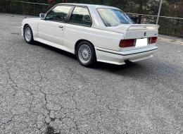 BMW M3 E30