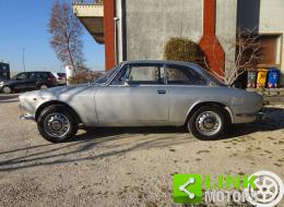 Alfa Roméo Giulia GT 1750