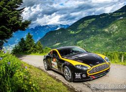 Aston Martin Vantage 4300 