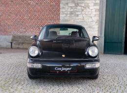 Porsche 964 Carrera 4 coup&eacute;