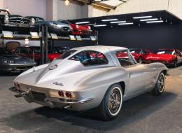 Chevrolet Corvette C2 Stingray 