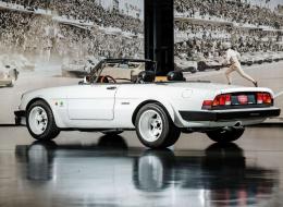 Alfa Roméo Spider 2L Auto-Neuser 