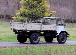 Mercedes-Benz Unimog 404