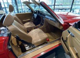 Mercedes-Benz SL 300 (R107)