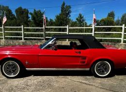 Ford Mustang CABRIOLET