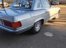 Mercedes-Benz SL 350 R107