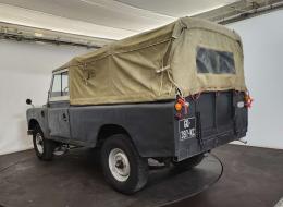 LandRover 109 Serie III baché