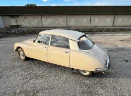 Citroen DS Sp&eacute;cial