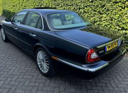 Jaguar Série - XJ V6 3.0