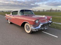 Cadillac Serie 62 V8 6.0 hardtop quatre portes