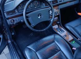 Mercedes-Benz CE 300