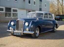 Bentley S2